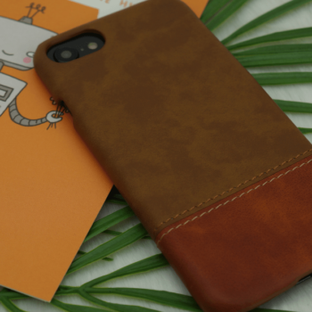 Leather iPhone 8 case brown